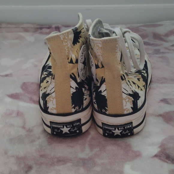 Converse Flower High-Top Sneakers - Picture 4 of 11